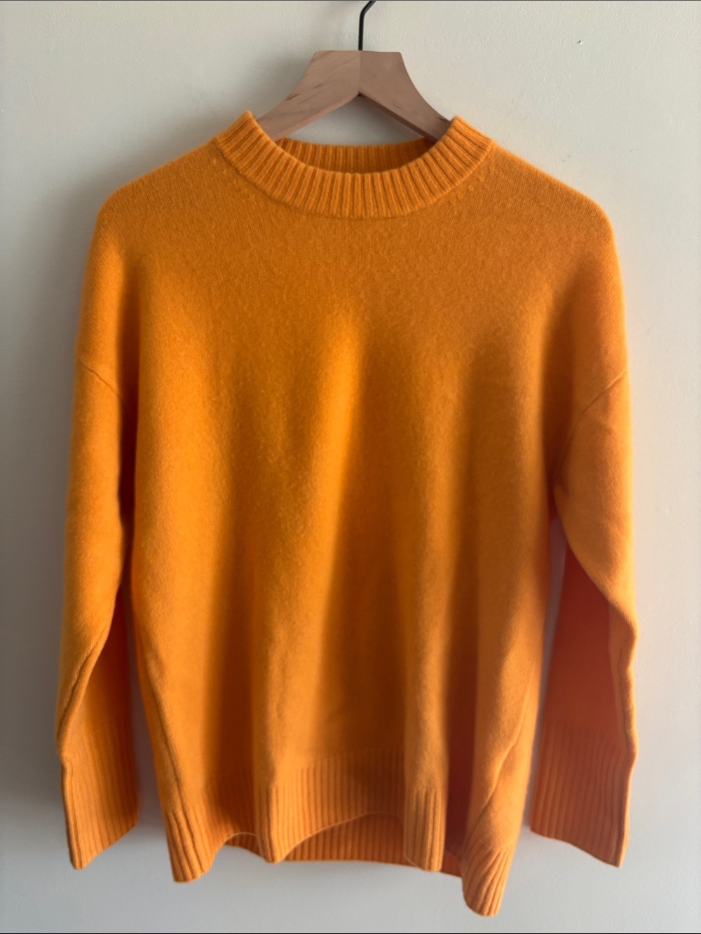 NAADAM• Goldenrod 100% cashmere crewneck sweater
